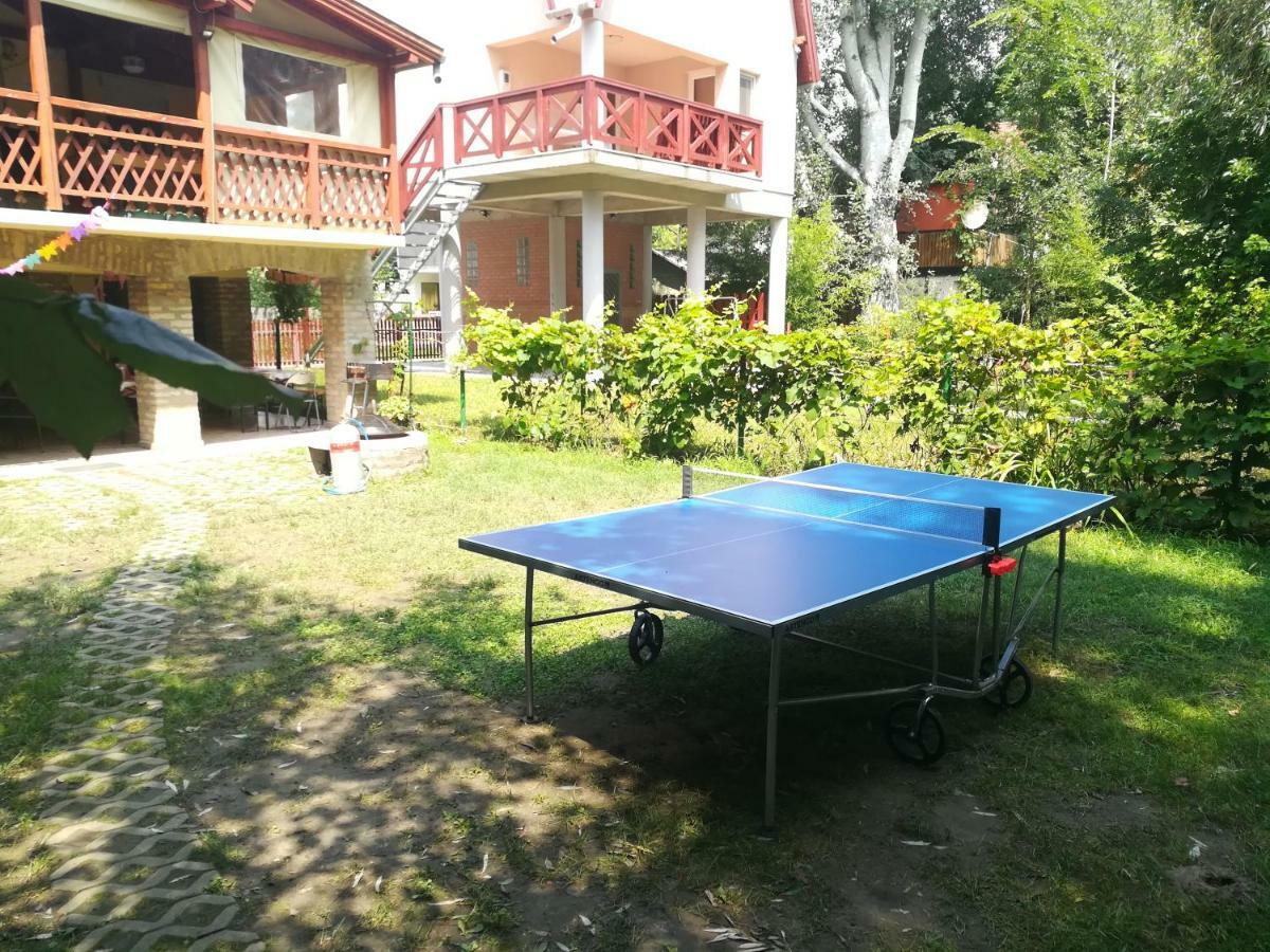Tiszavirag Vendeghaz Villa แซแก็ด ภายนอก รูปภาพ